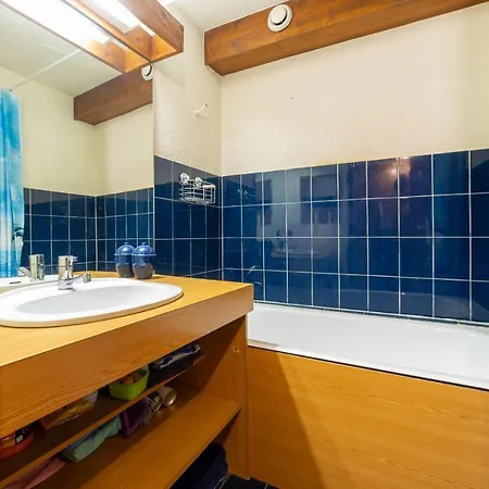 아파트 54 M With Garden In The Centernear The Slopes *